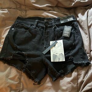 Kendall & Kylie - NWT Women's Size 3 The Drifter High Rise Shorts